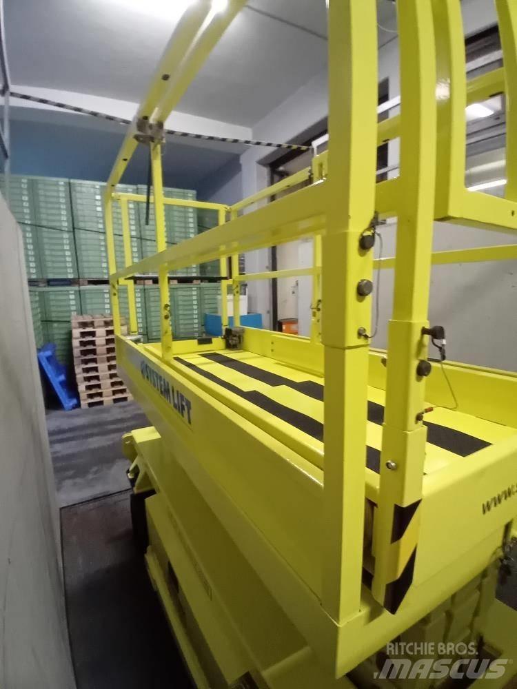 Holland Lift HL-9710 Elevadores de tesoura