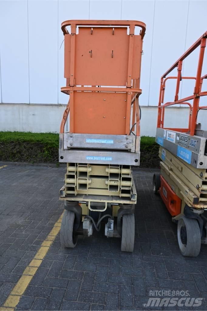 JLG 2030 ES Elevadores de tesoura