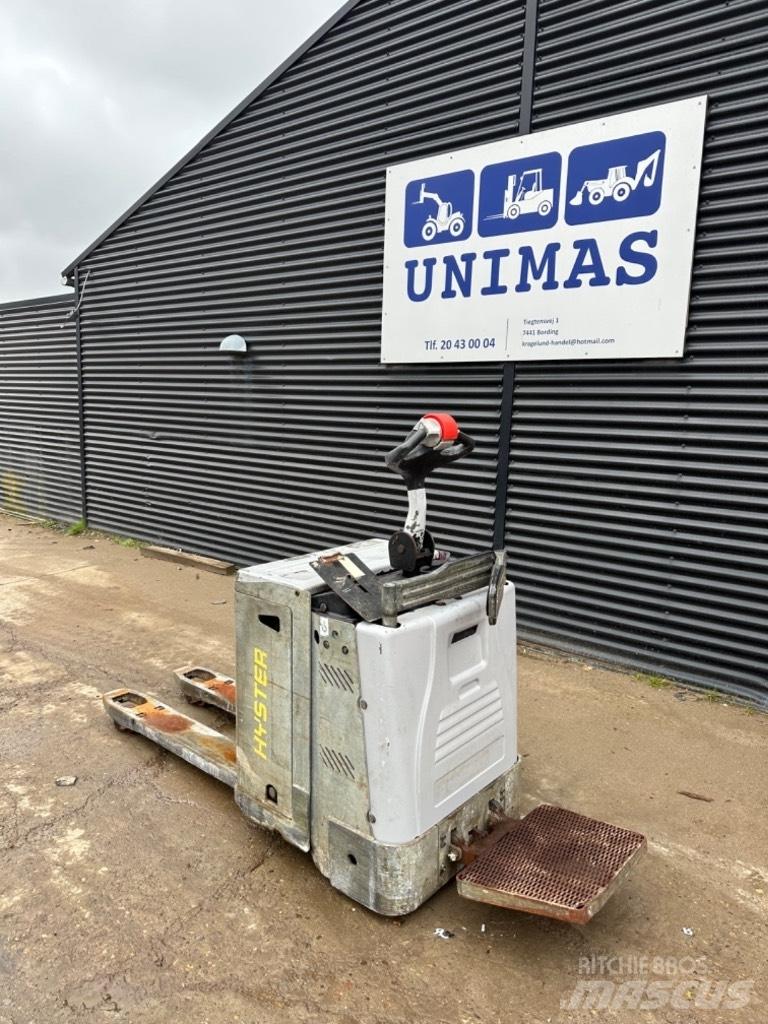 Hyster P 2.0 S Empilhador para operador externo