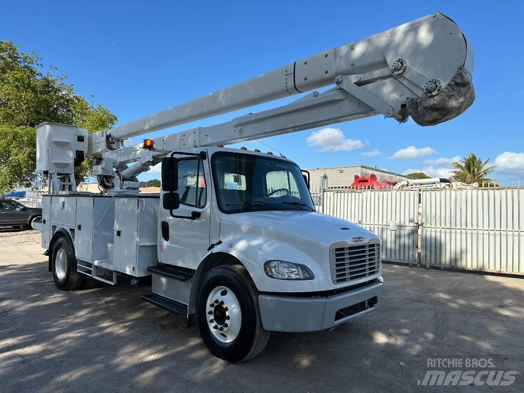 Freightliner M2 Plataformas aéreas montadas em camião