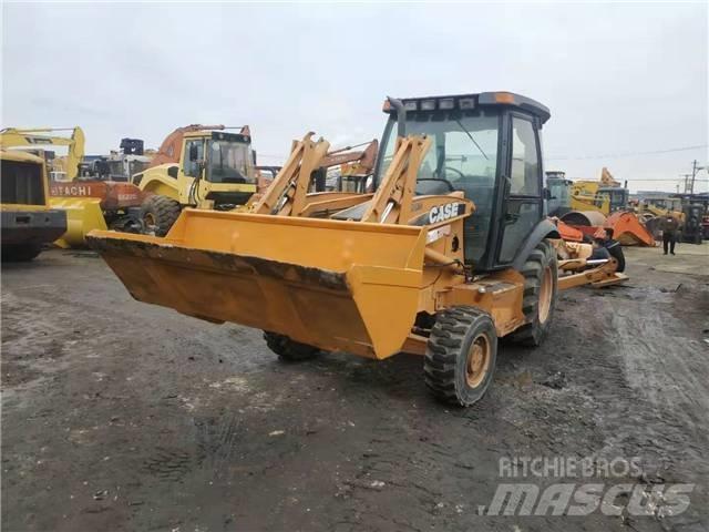 CASE 580M Minicarregadeiras