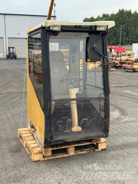 CAT M 320 USED CAB Cabina