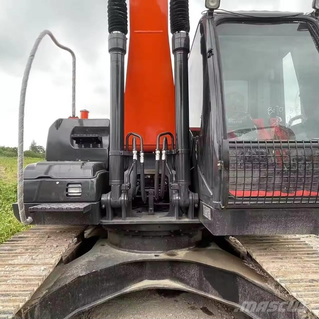 Hitachi ZX 200 Escavadeiras de esteiras