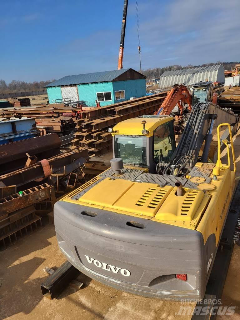 Volvo 210CLR Escavadoras anfíbias
