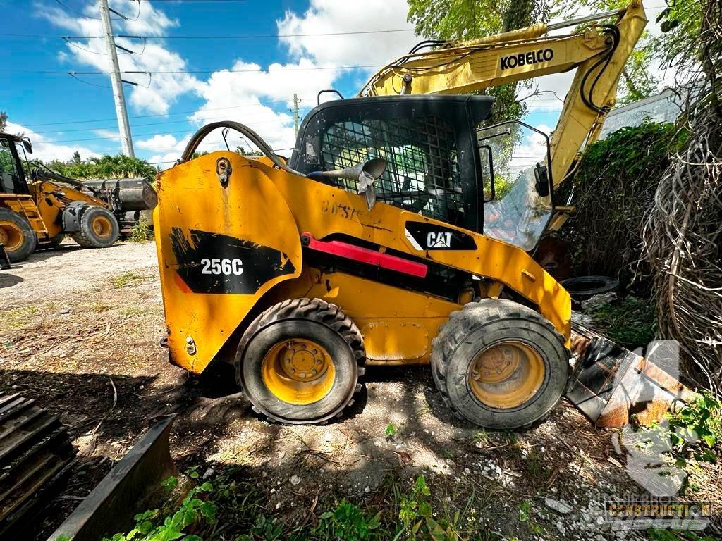 CAT 256 C Minicarregadeiras