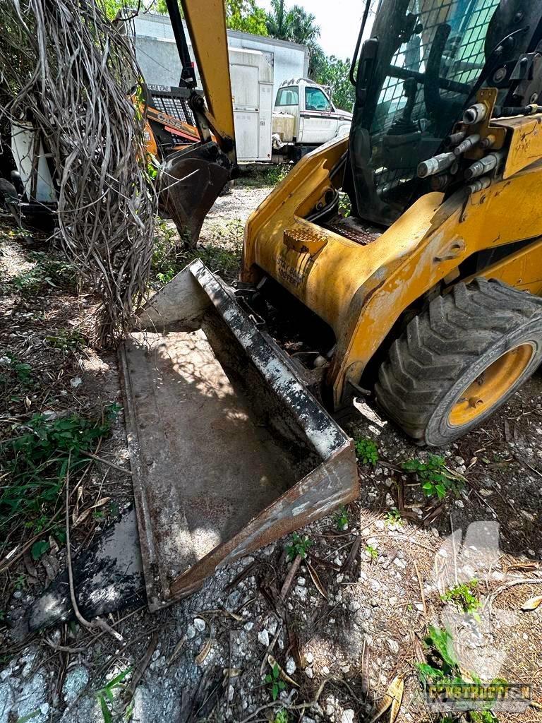 CAT 256 C Minicarregadeiras