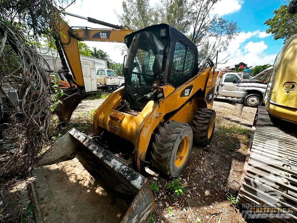 CAT 256 C Minicarregadeiras