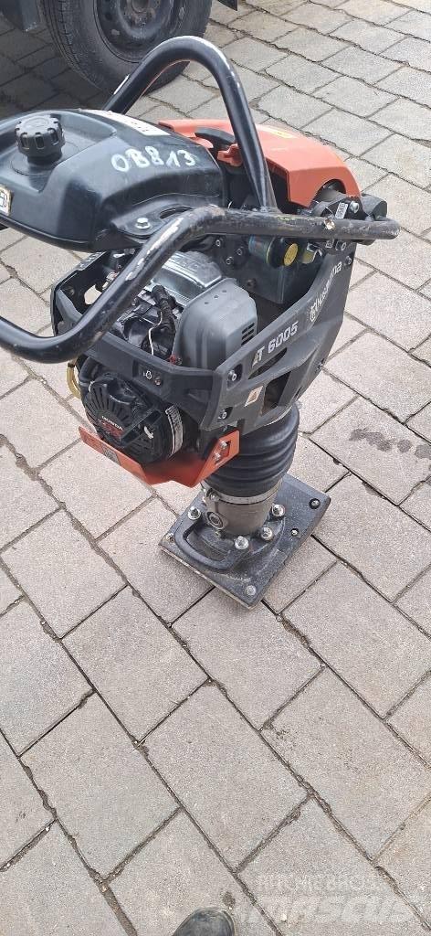 Husqvarna LT 6005 Saltitões