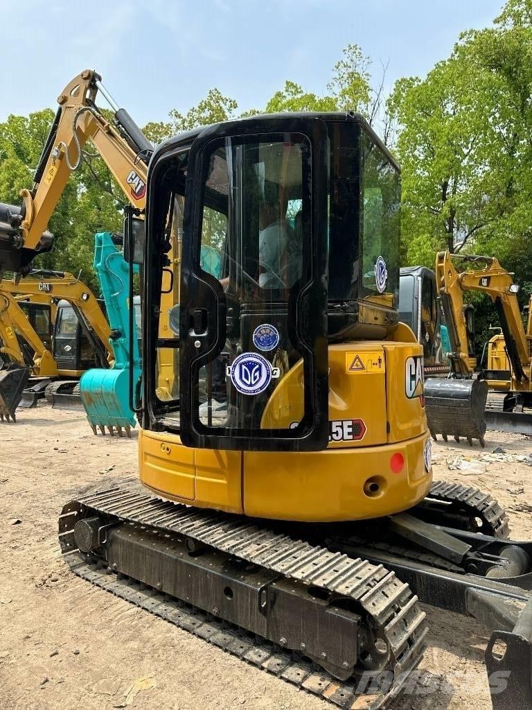 CAT 303.5E2 Miniescavadeiras