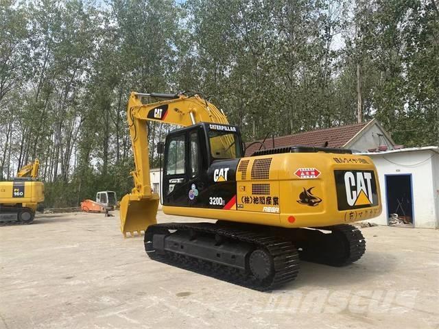 CAT 320D2 Escavadeiras de esteiras