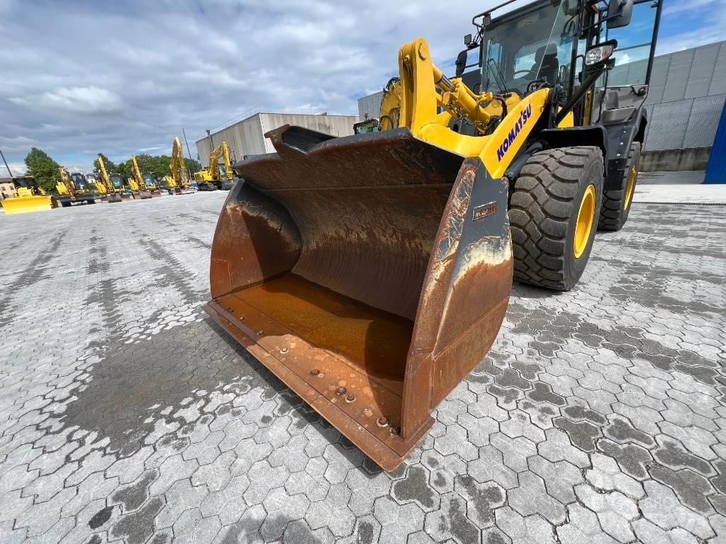 Komatsu WA320-7 Carregadeiras de rodas