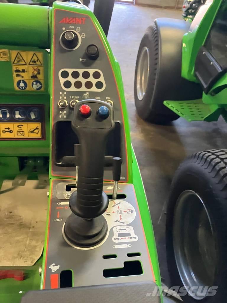 Avant Avant 528 Minicarregadeiras