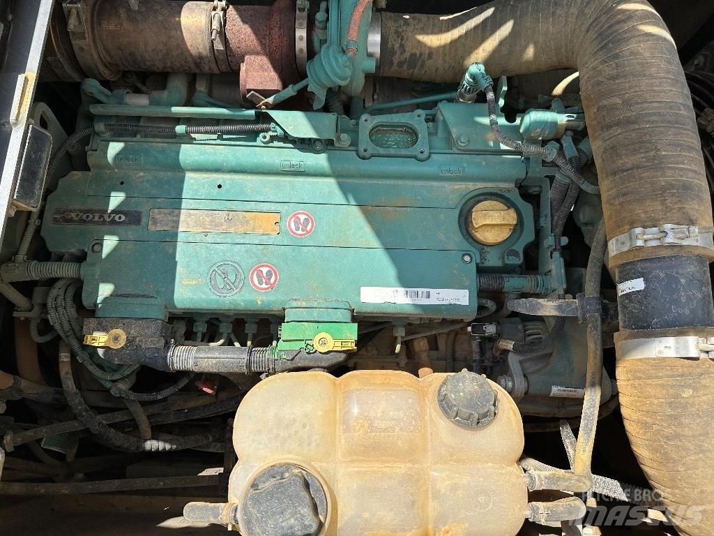 Volvo EC 220 E L Escavadeiras de esteiras