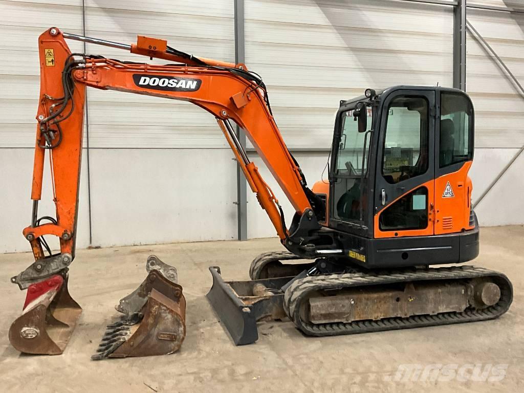Doosan DX 63-3 Miniescavadeiras