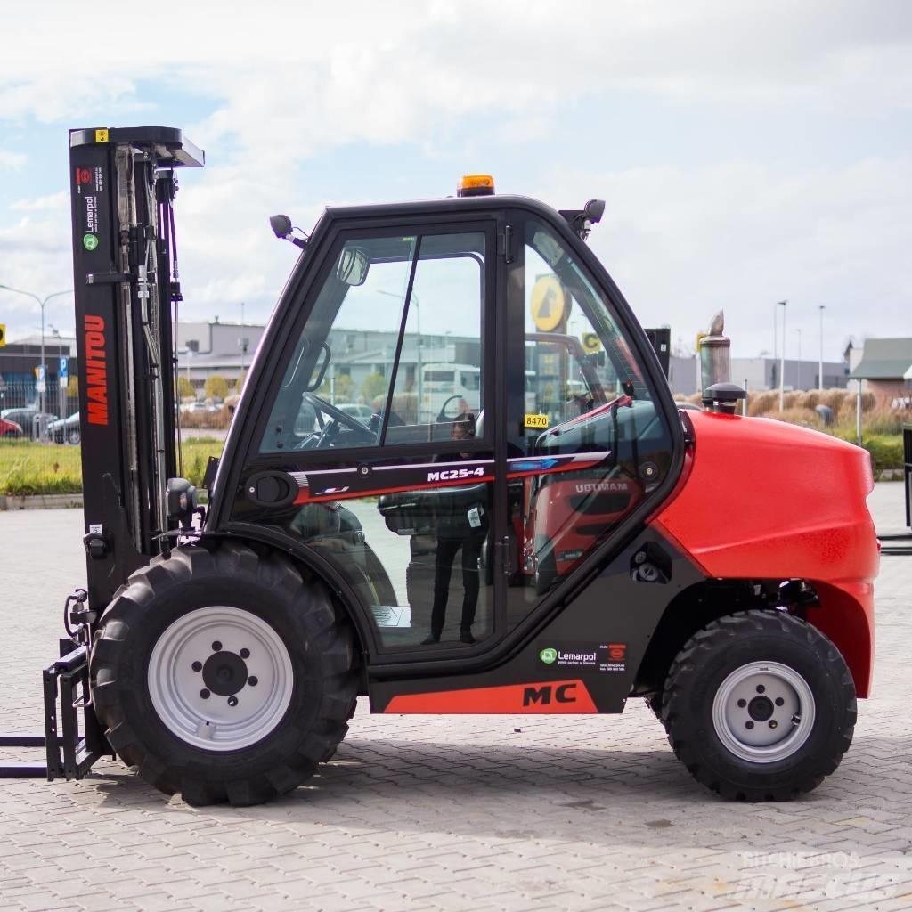 Manitou MC25 Empilhadores todo-terreno