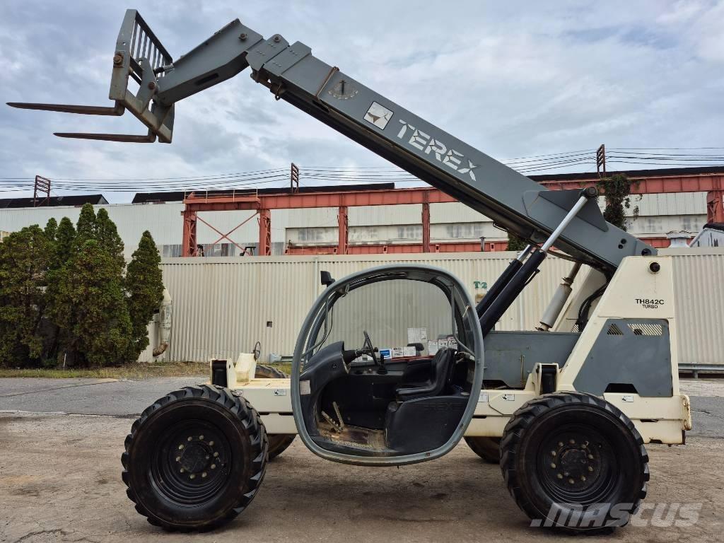Terex TH 842 C Manipulador telescópico
