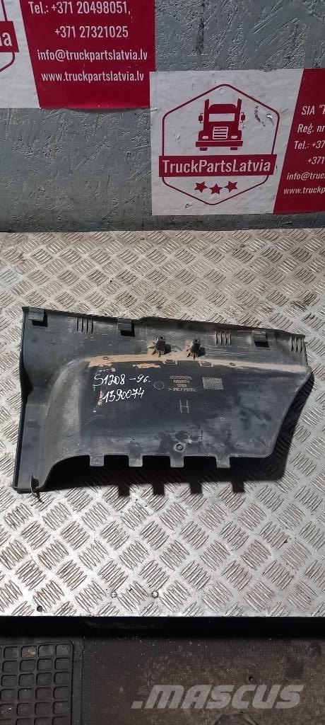 Scania 94 D. 1390074 Cabines e interior