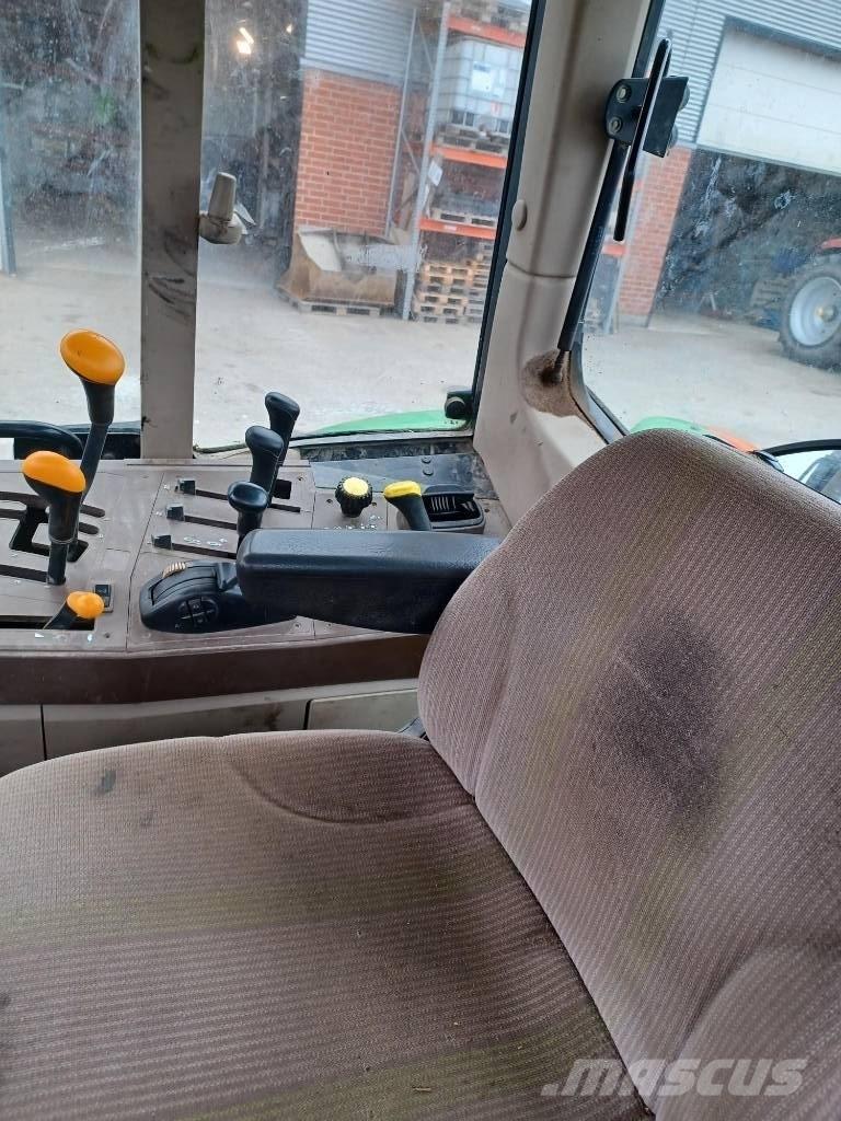 John Deere 6220 Tratores Agrícolas usados