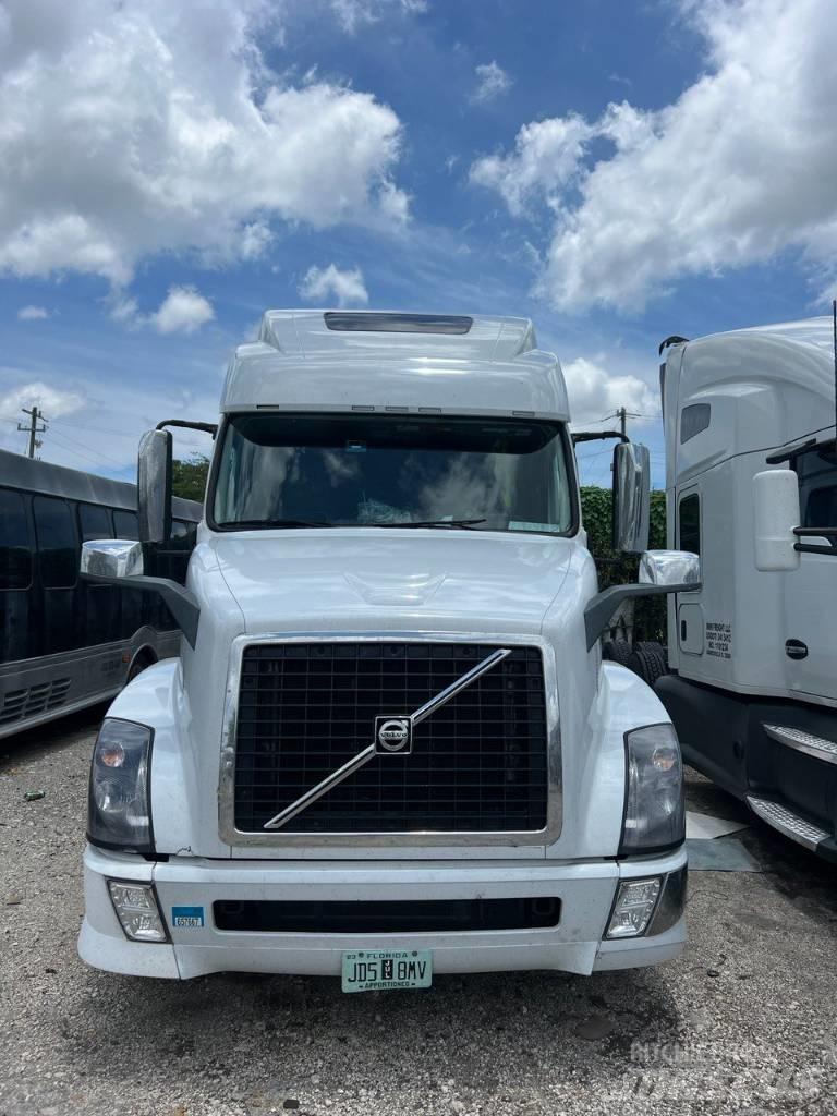 Volvo VNL 780 Cavalos Mecânicos