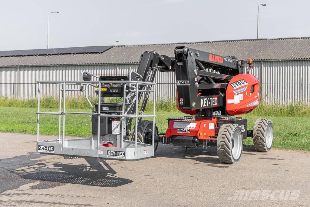 Manitou 160 ATJ e Elevadores braços articulados