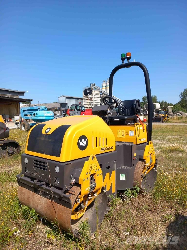 Mecalac TV1200 Saltitões