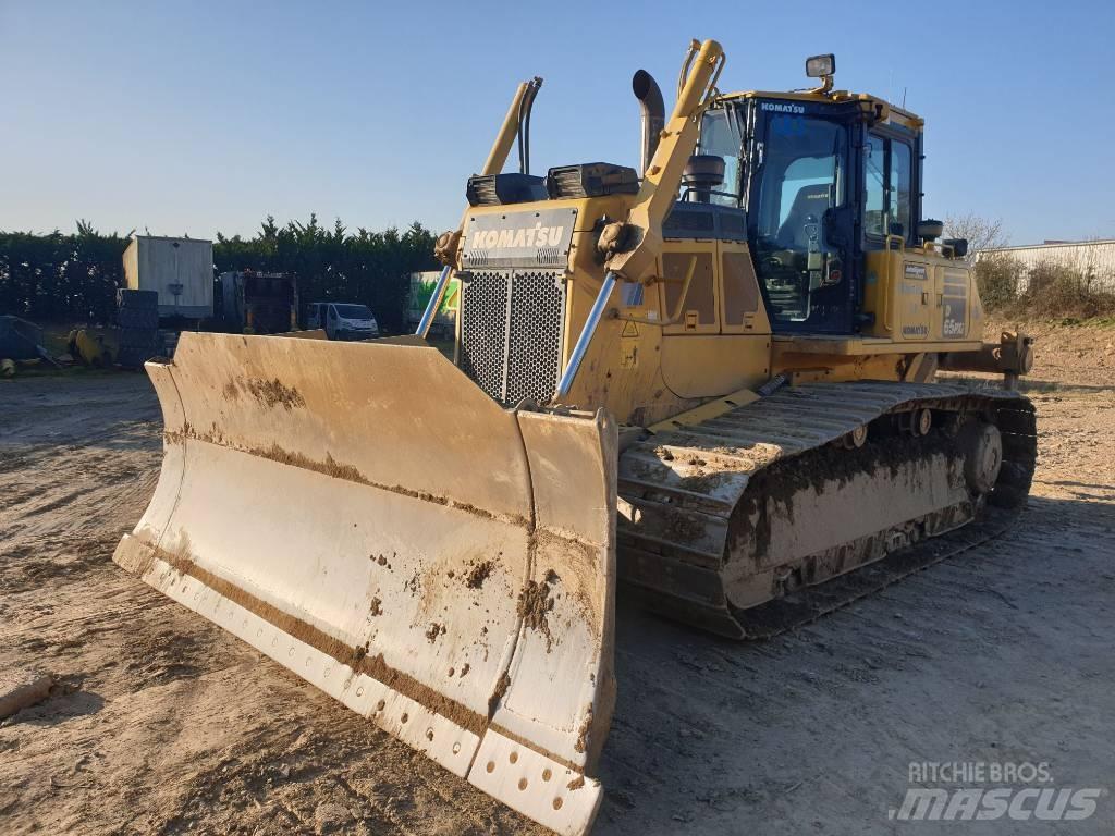 Komatsu D65PXi-18 Dozers - Tratores rastos
