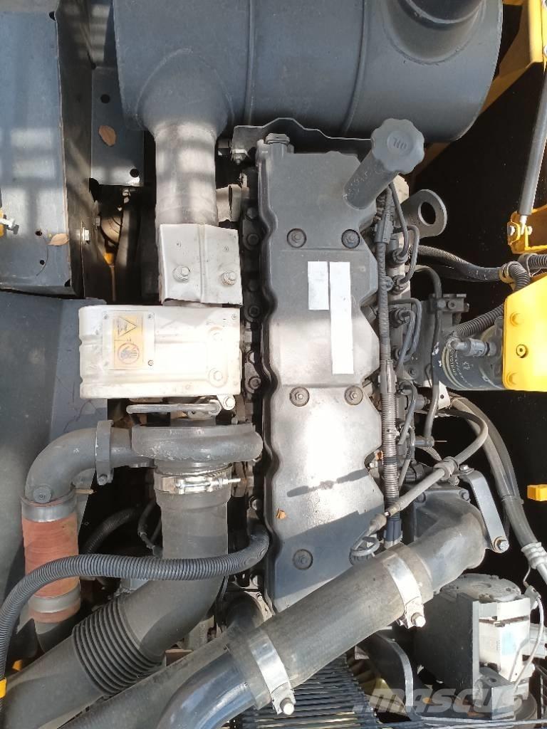 Komatsu PC 200-8 Escavadeiras de esteiras