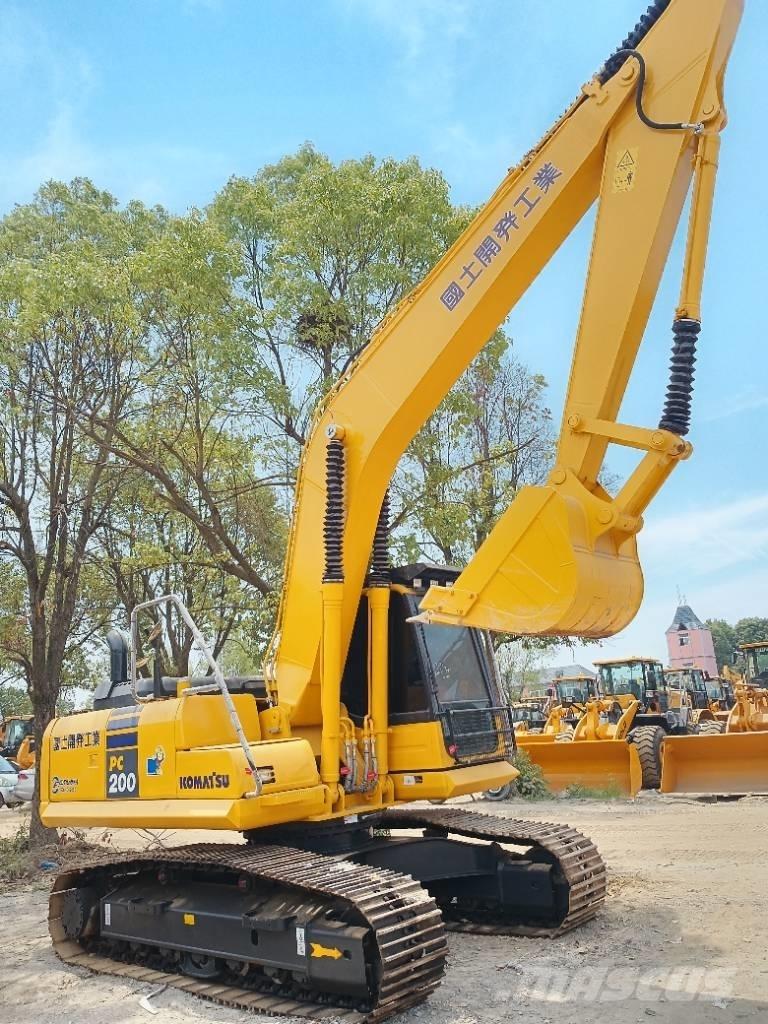 Komatsu PC 200-8 Escavadeiras de esteiras