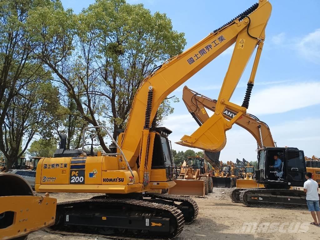 Komatsu PC 200-8 Escavadeiras de esteiras