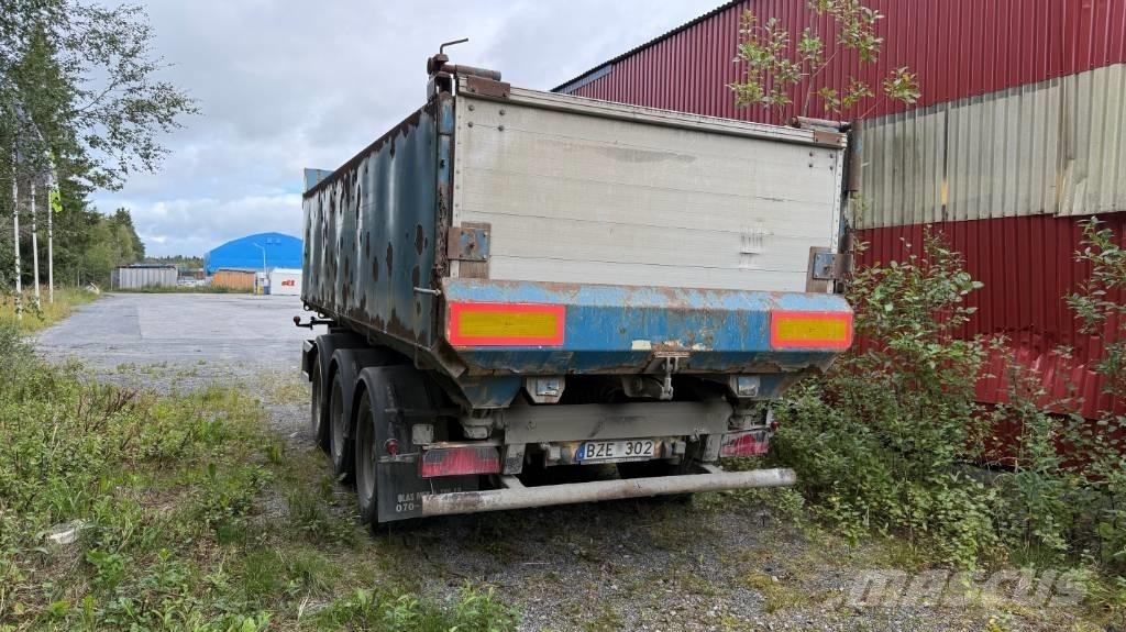  M & V Trippelkärra Reboques basculantes