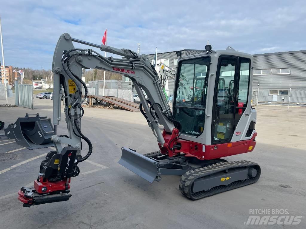 Takeuchi TB 225 Miniescavadeiras