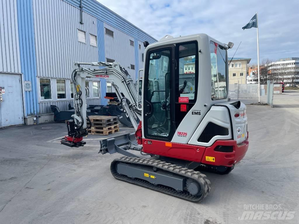 Takeuchi TB 225 Miniescavadeiras