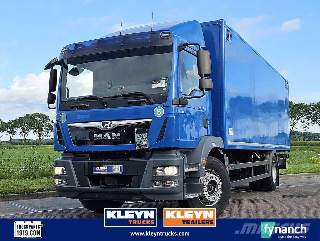 MAN 15.340 TGM Caminhões de caixa fechada