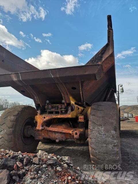 CAT 735 Caminhões articulados