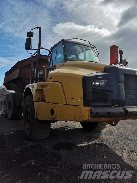 CAT 735 Caminhões articulados