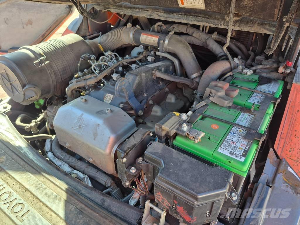 Toyota 8 FD 40 U Empilhadores - Outros