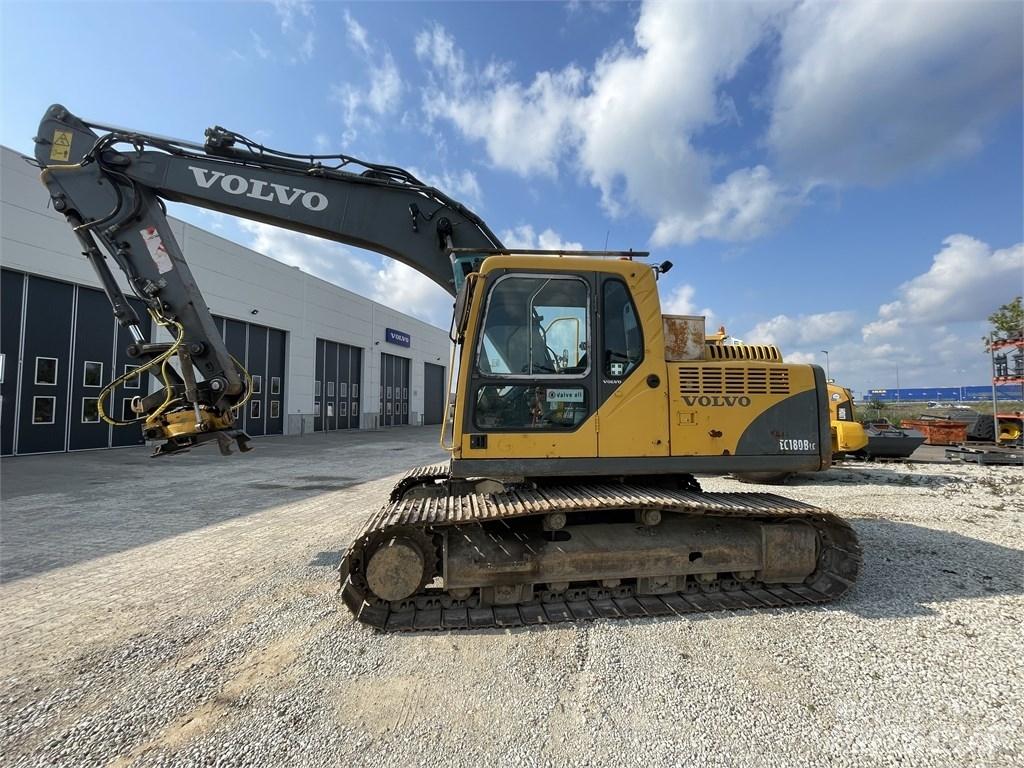 Volvo EC 180 B LC Escavadeiras de esteiras