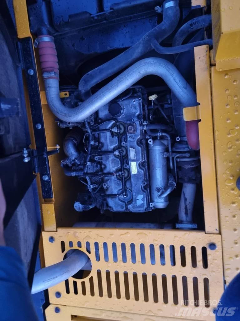 JCB JS 160 LC Escavadeiras de esteiras