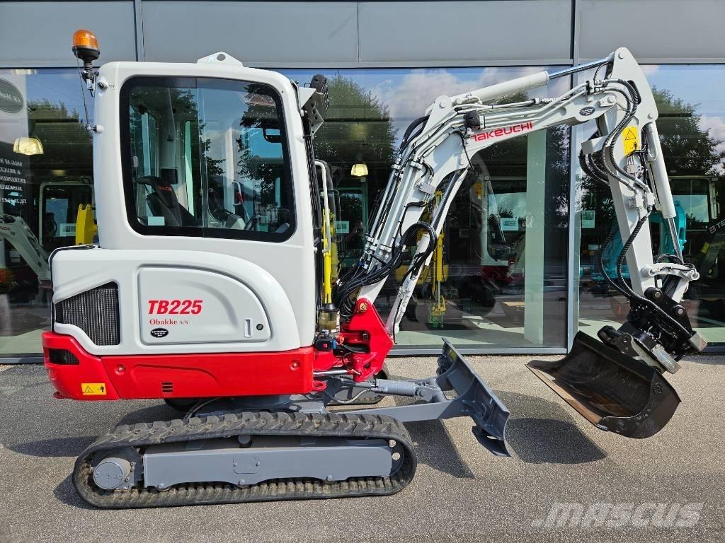 Takeuchi TB 225 Miniescavadeiras