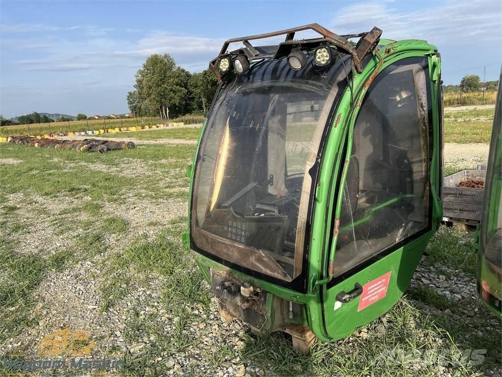 John Deere 1010E Cabina