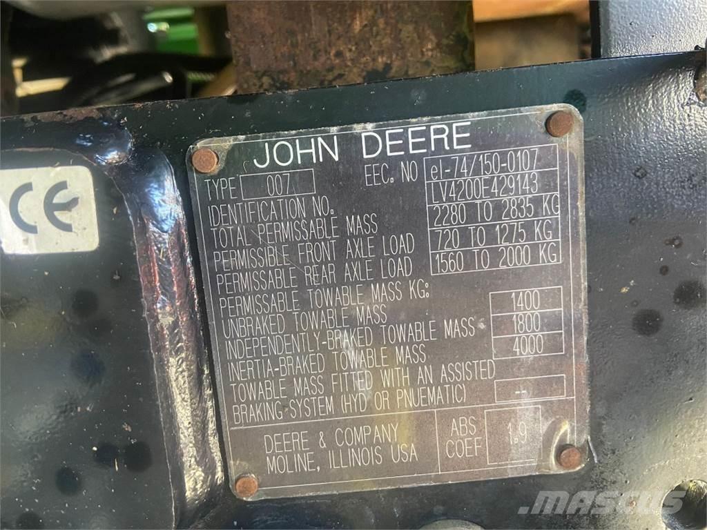 John Deere 4200 Tractores compactos