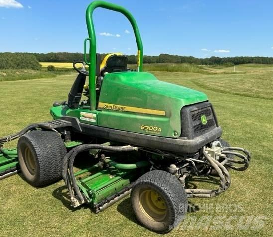 John Deere 8900A Corta-Relvas Riders