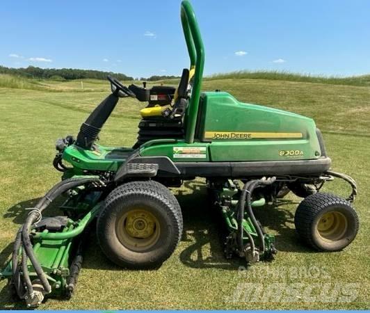 John Deere 8900A Corta-Relvas Riders