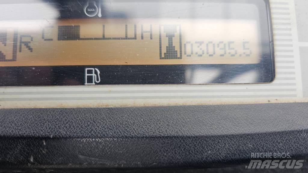Nissan UG1D2A32LQ Empilhadores a gás
