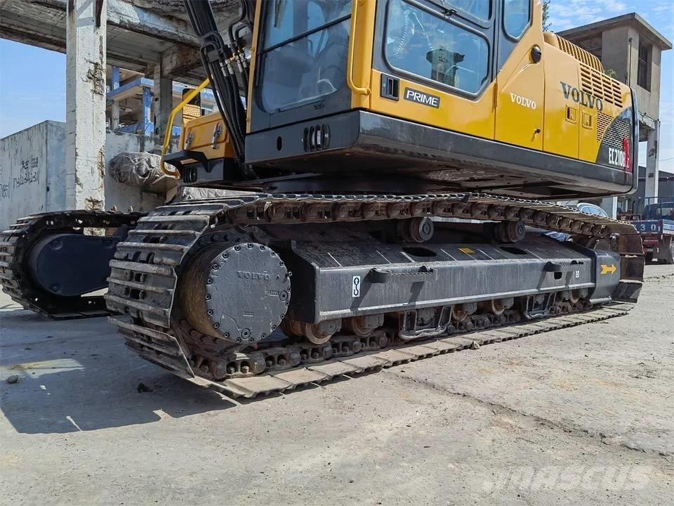 Volvo EC 210 B LC Escavadoras Midi 7t - 12t