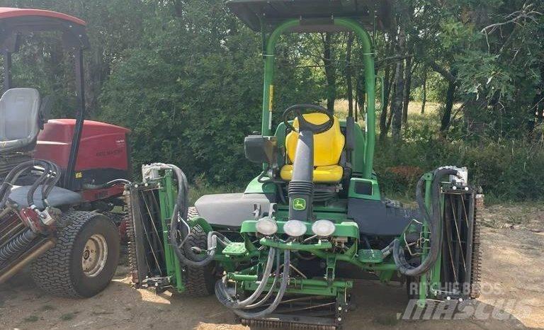 John Deere 7700A Corta-Relvas Fairway