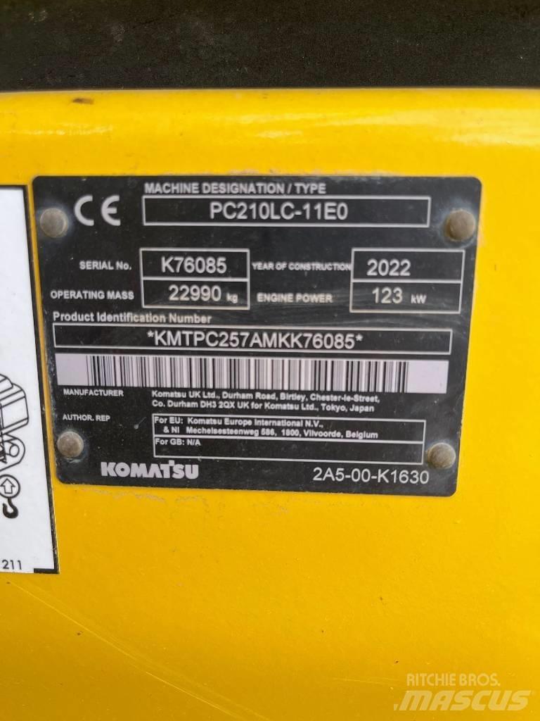 Komatsu PC210LC-11E0 Escavadeiras de esteiras