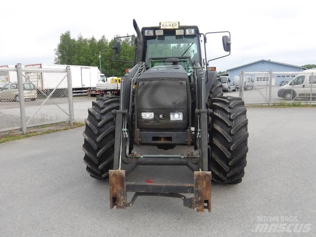 Valtra 8050 Tratores Agrícolas usados