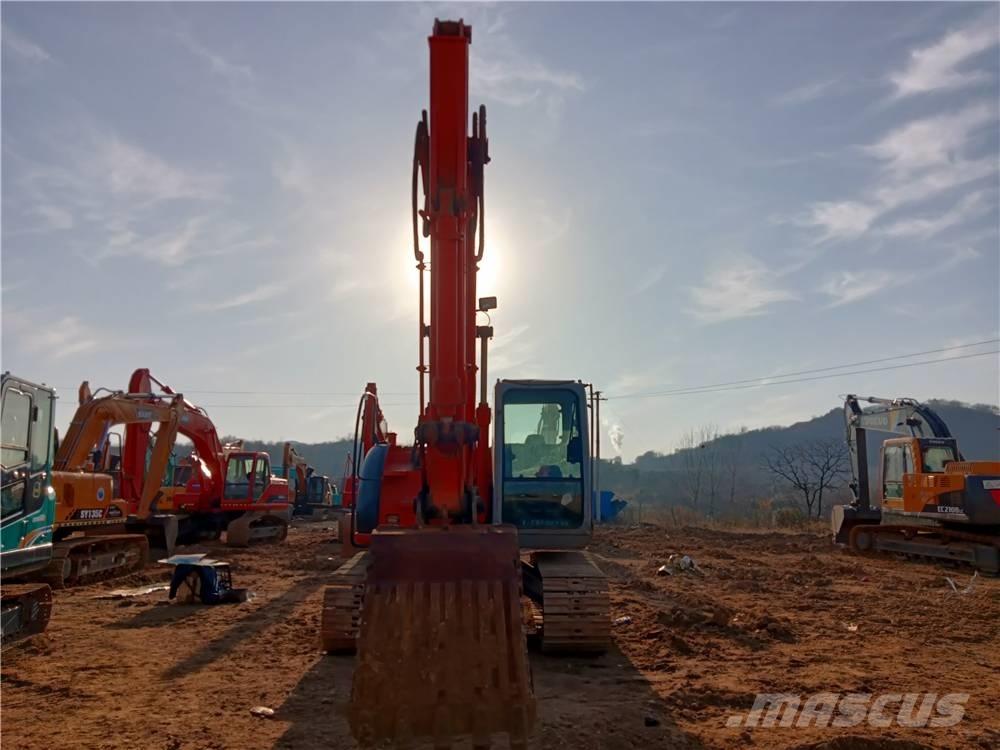 Hitachi ZX135US Escavadeiras de esteiras