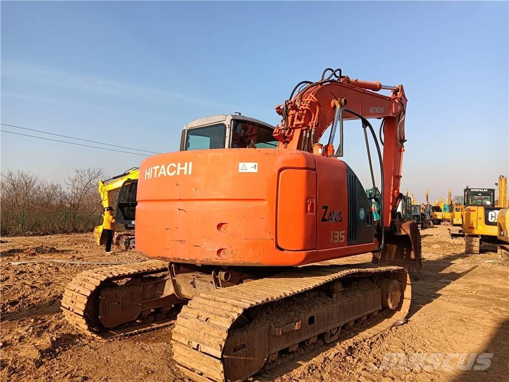 Hitachi ZX135US Escavadeiras de esteiras